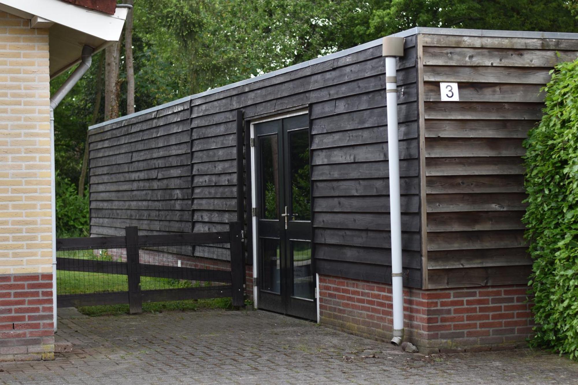 Villa Huinerhofje 3 Vrijstaand op privépark aan bosrand Putten Esterno foto